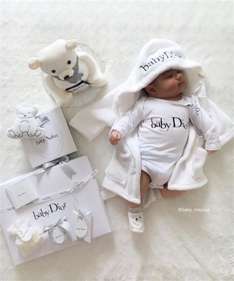 dior bébé.